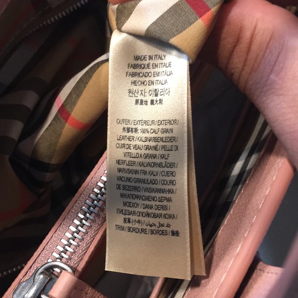 Sold NWT Burberry Medium Banner - Picture 7 of 8